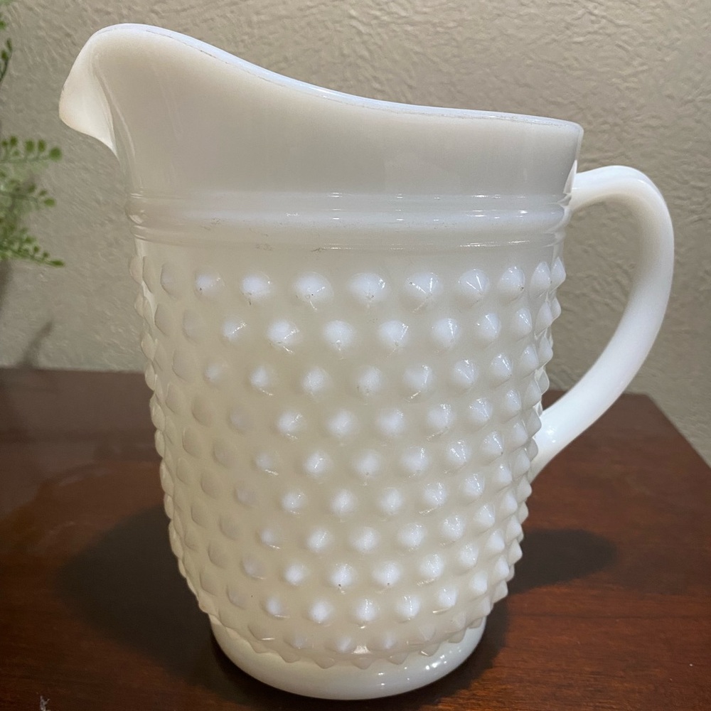Vintage,, Anchor Hocking Hobnail Milk  Glass Pitcher